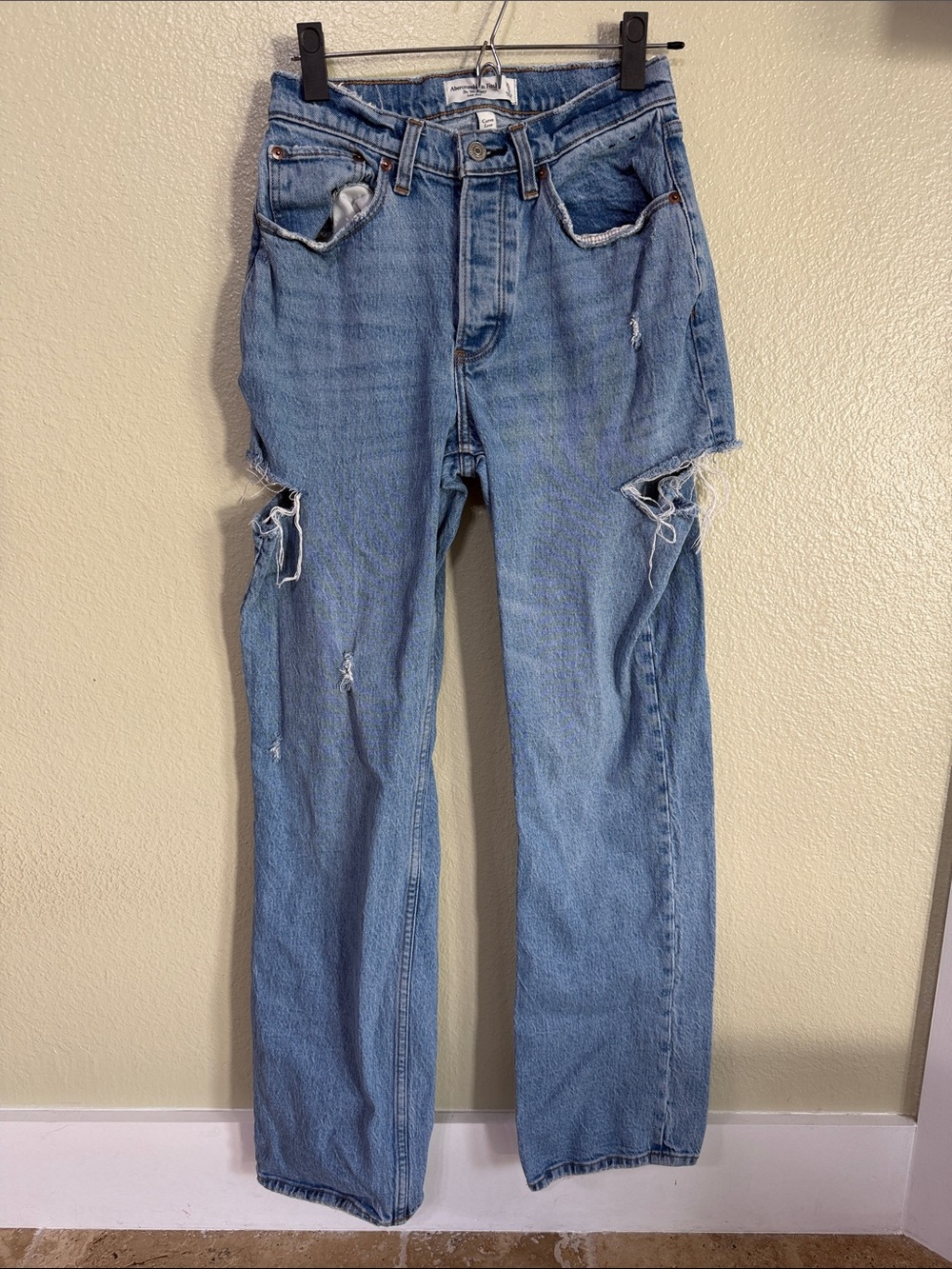 Abercrombie & Fitch Curve Love The 90s Baggy Low Rise